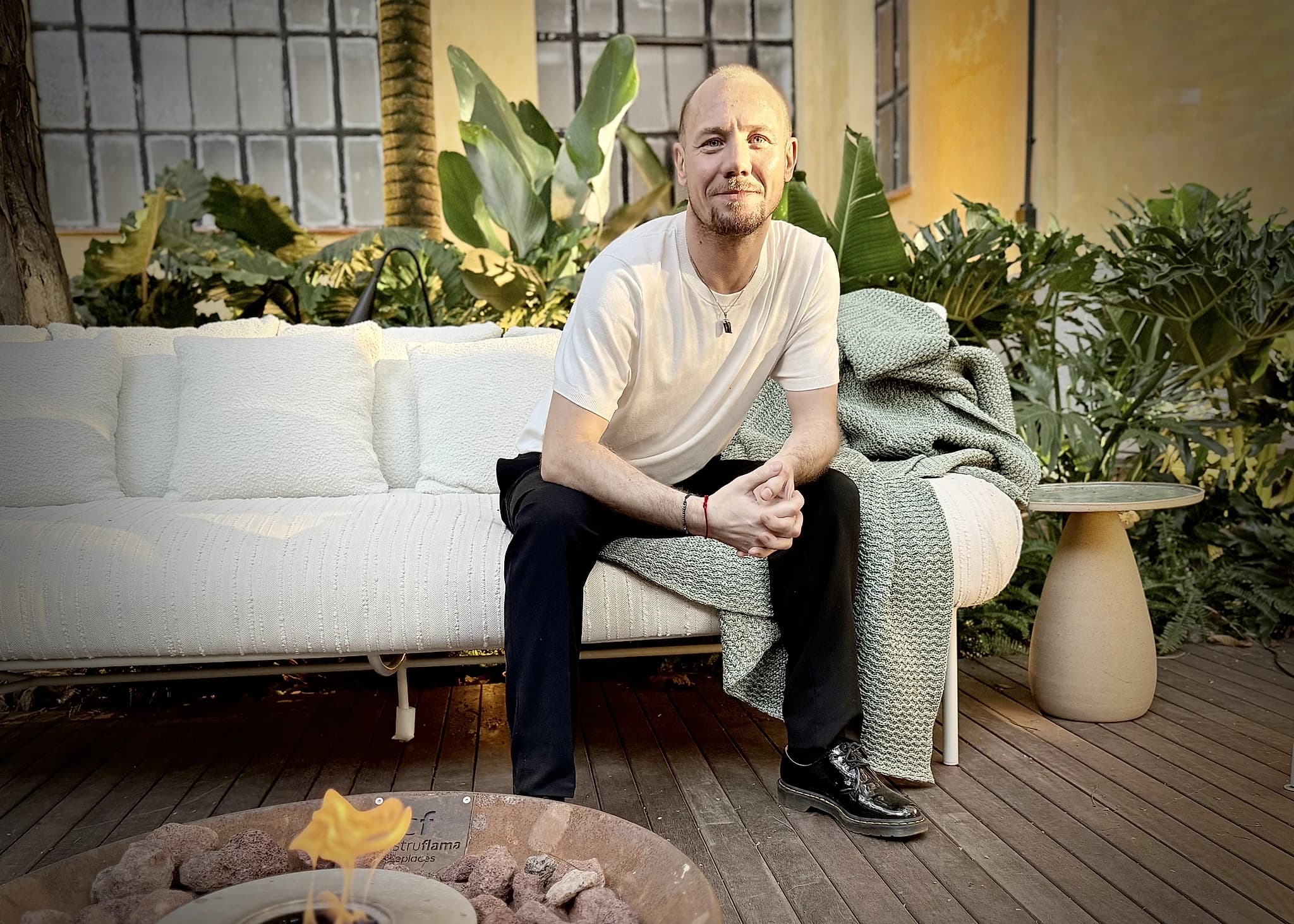 Essentia Travel by KenP