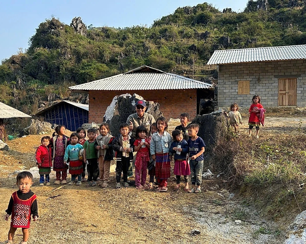 "Beyond Destinations: Weaving Your Personal Story into Every Mile."