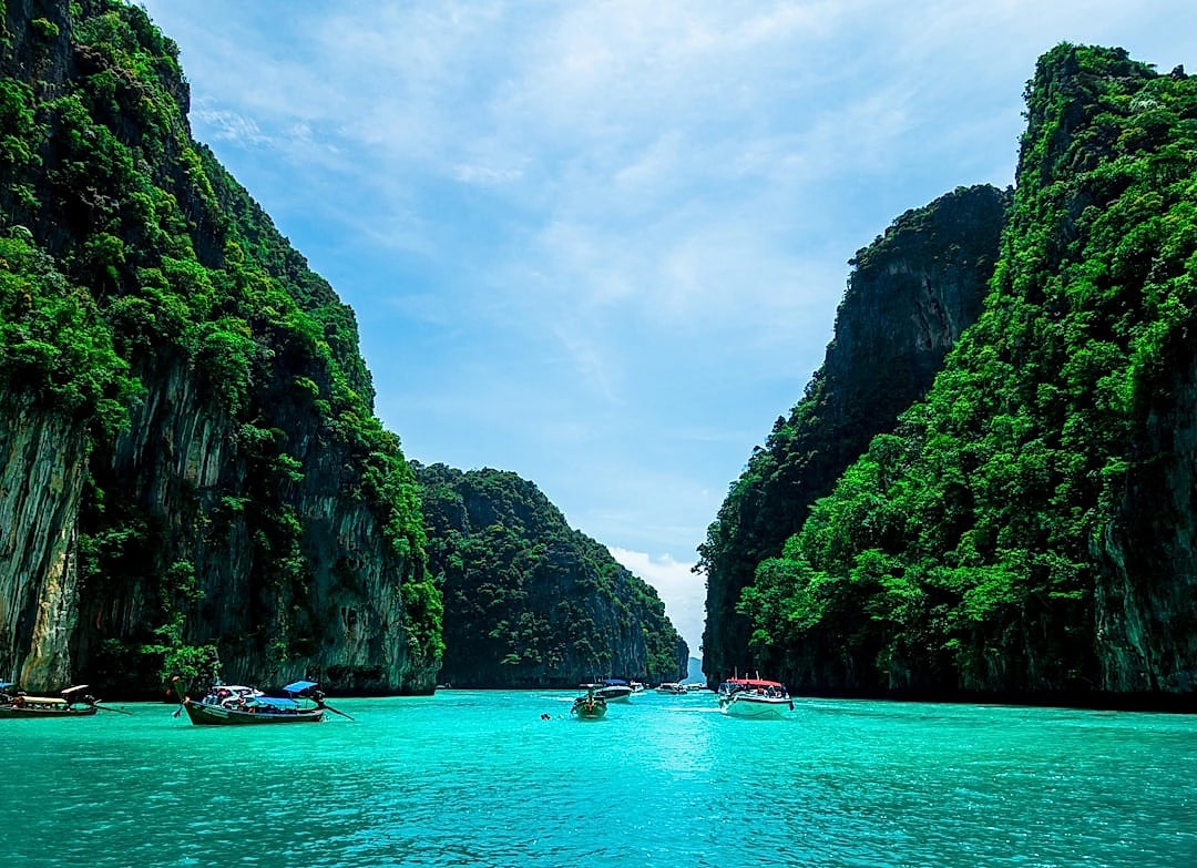 Phuket Travel Guide 🌴✨