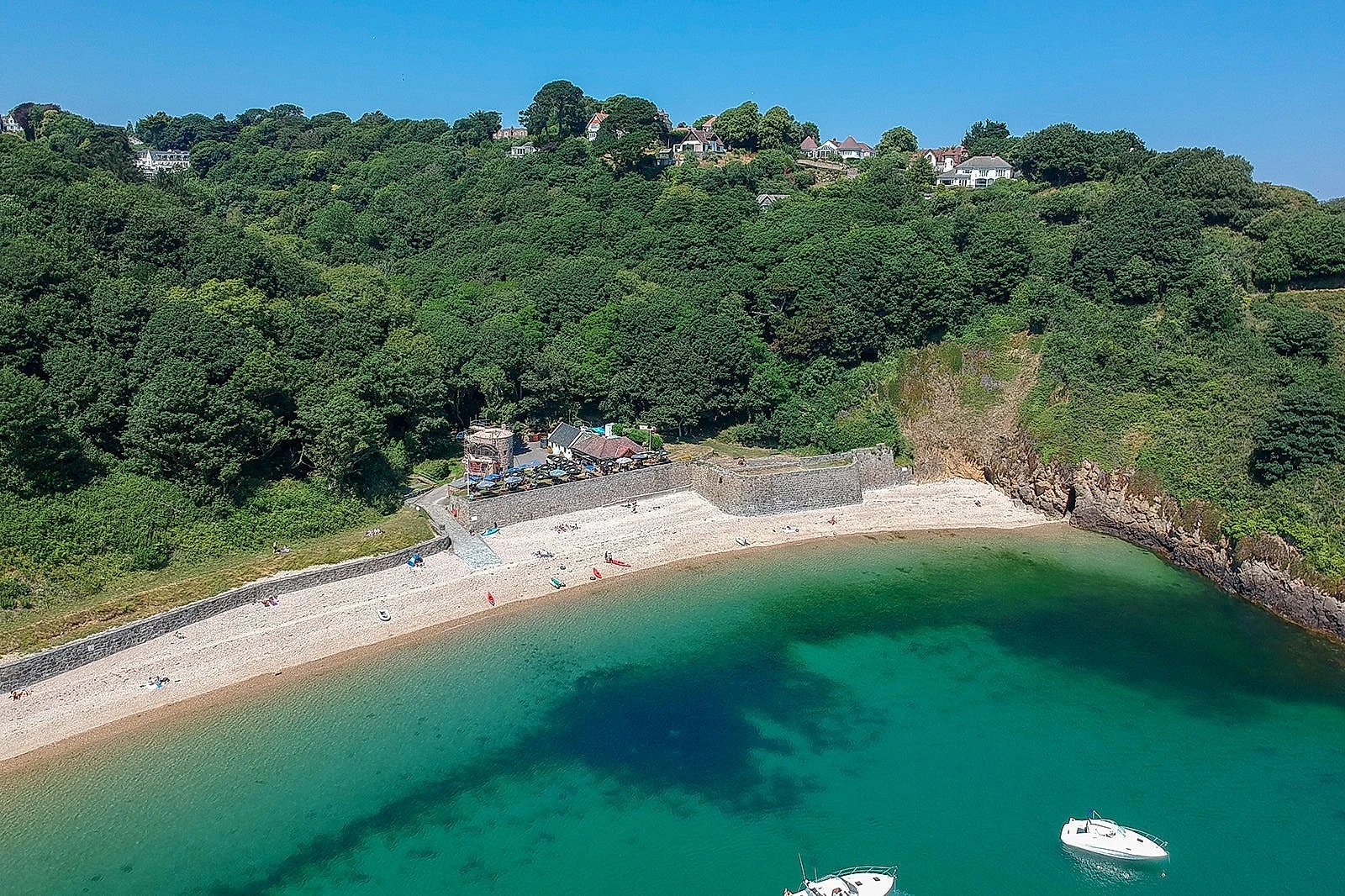 The Ultimate Travel Guide to Guernsey - Discover the Hidden Gem of the Channel Islands